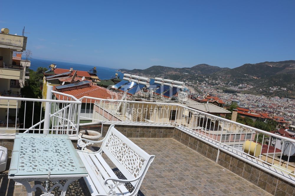 Luxurious two-level apartment in the historical place of Alanya, Kale fortress, 145 m2 фото 1