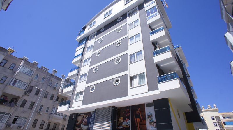Apartment 1+1 furnished in the center of the popular area of Mahmutlar, 60 m2. фото 2