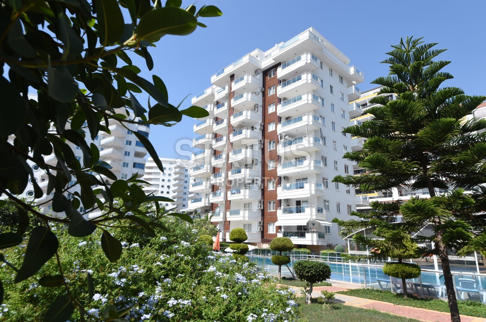 Urgent sale! Apartment 2+1 with a large balcony and mountain views. 115 sq.m. фото 1