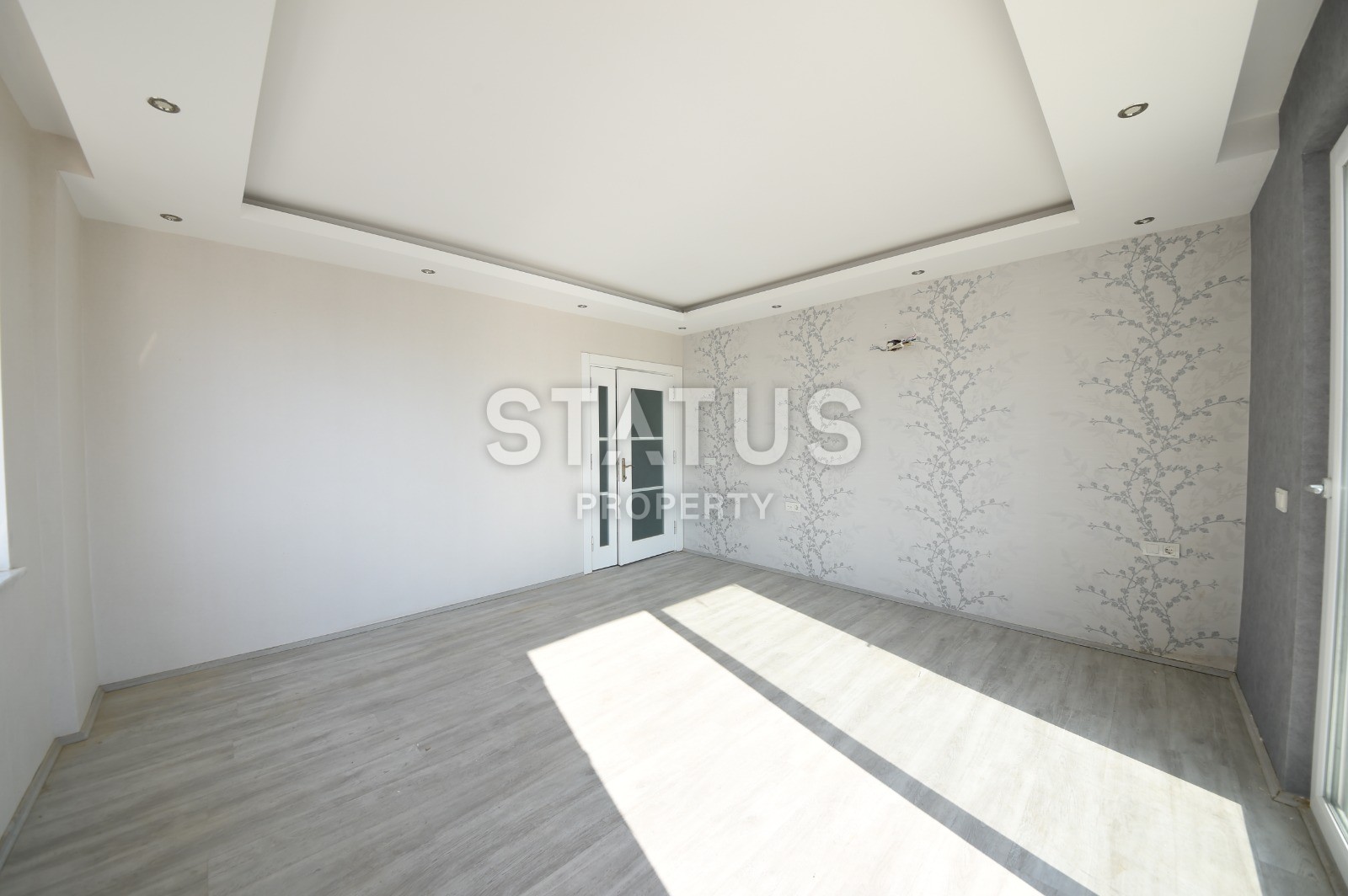 Urgent sale! Apartment 2+1 with a large balcony and mountain views. 115 sq.m. фото 2