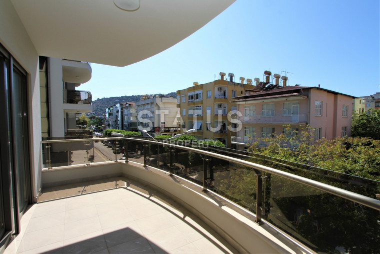 Квартира 2+1 в центре Алании в 100 метрах от моря, 165 кв.м. фото 1