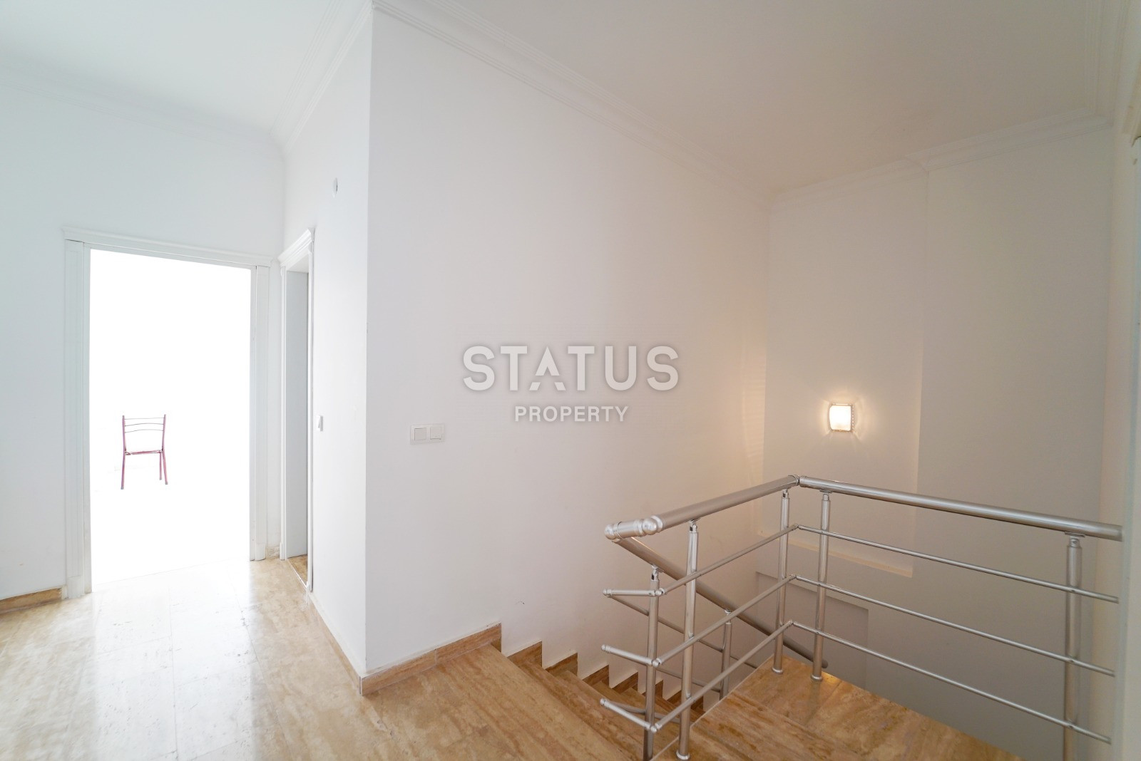 Two-level five-room apartment with furniture, 210m2 фото 2