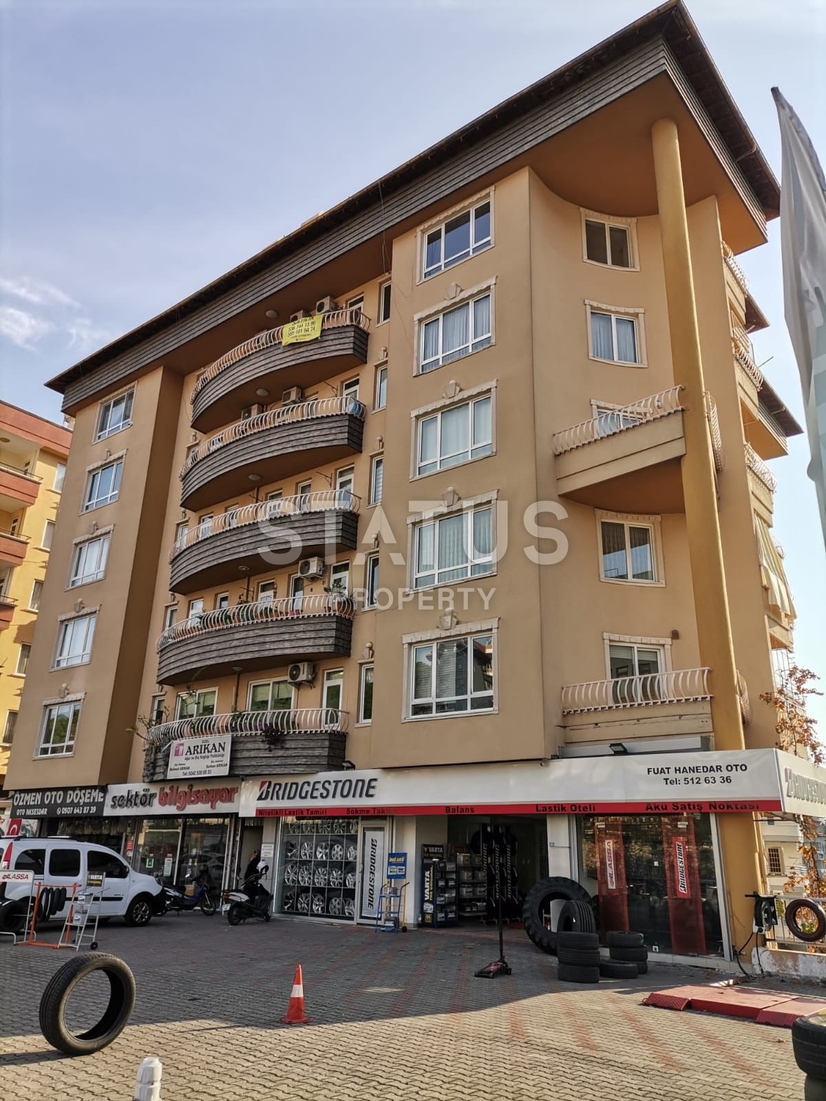 Large duplex in the center of Alanya at a very low price, views of the mountains and the fortress, 280m2 фото 2