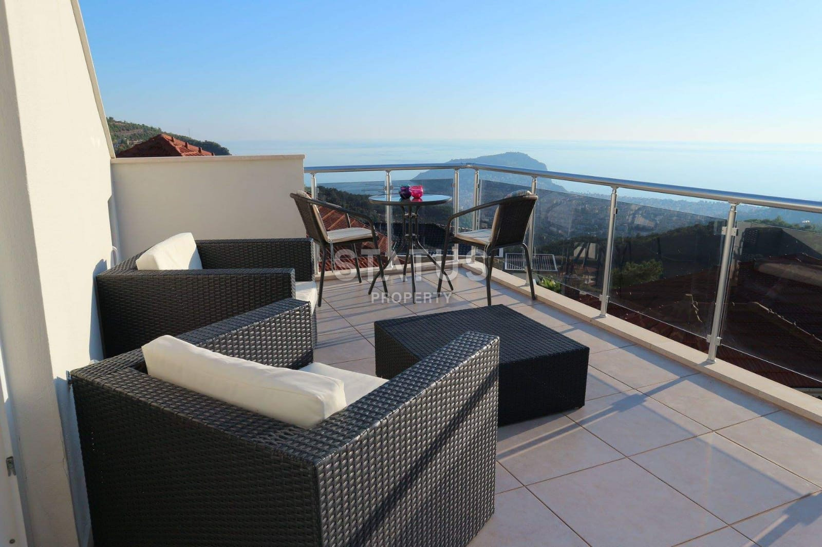 Villa 3+1 with a panorama of the sea, the fortress and the city, 220 m2. Center, Alanya. фото 1
