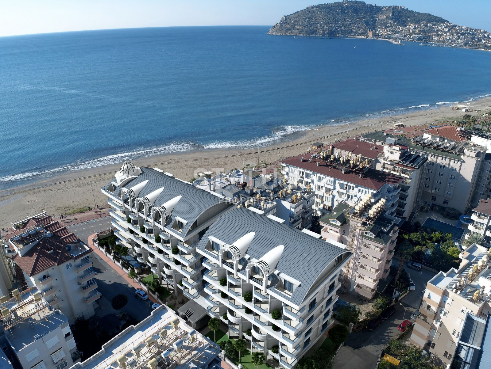 A unique complex on the first coastline in the center of Alanya. Apartments from 53.5 to 152 m2. фото 2