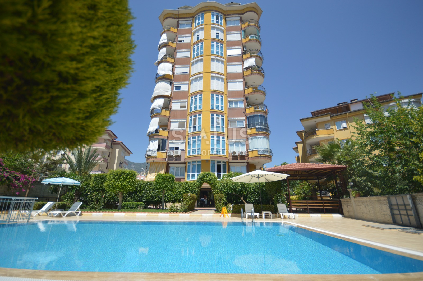 Furnished apartment 2+1 in the center of Alanya, 90 m2. фото 1