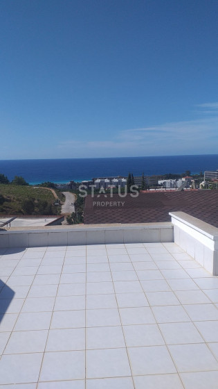 Townhouse 3+1 with sea view in Kargicak, 130 m2. photos 1