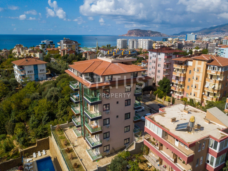 Квартира с видом на море и горы в районе Кестель, 1+1, 80 кв.м. фото 1