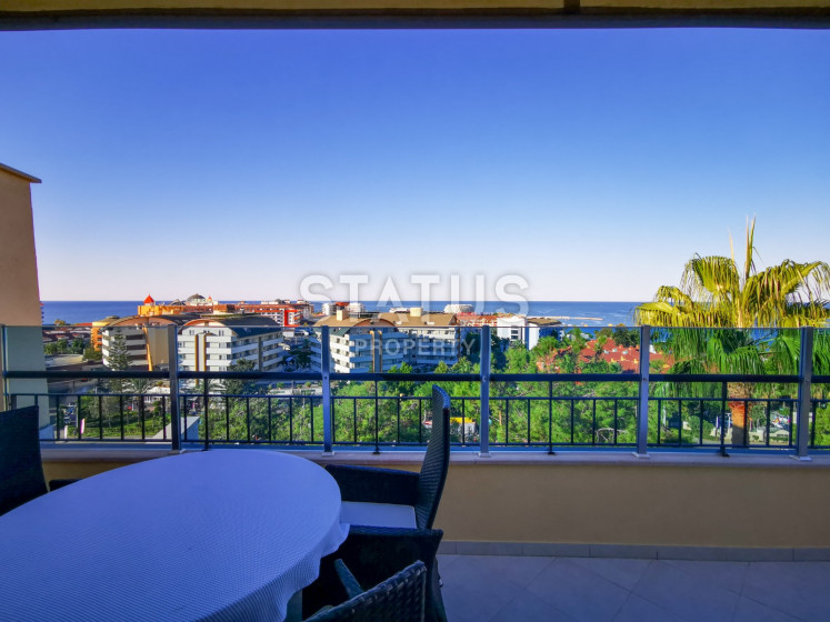 Penthouse with a gorgeous sea view in an elite complex of villas, 200 m from the sea in Avsallar, 140 sq m photos 1