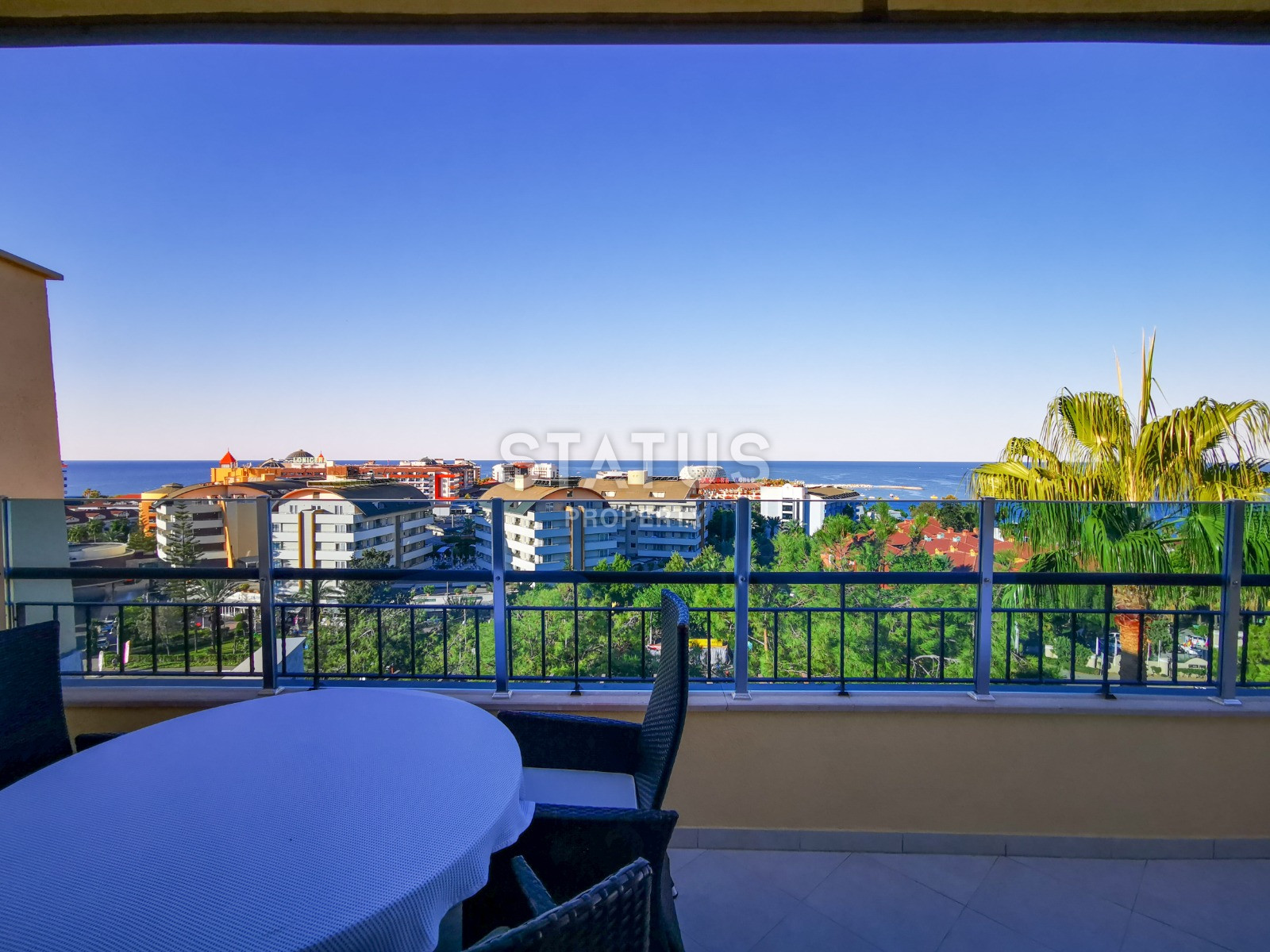 Penthouse with a gorgeous sea view in an elite complex of villas, 200 m from the sea in Avsallar, 140 sq m фото 1