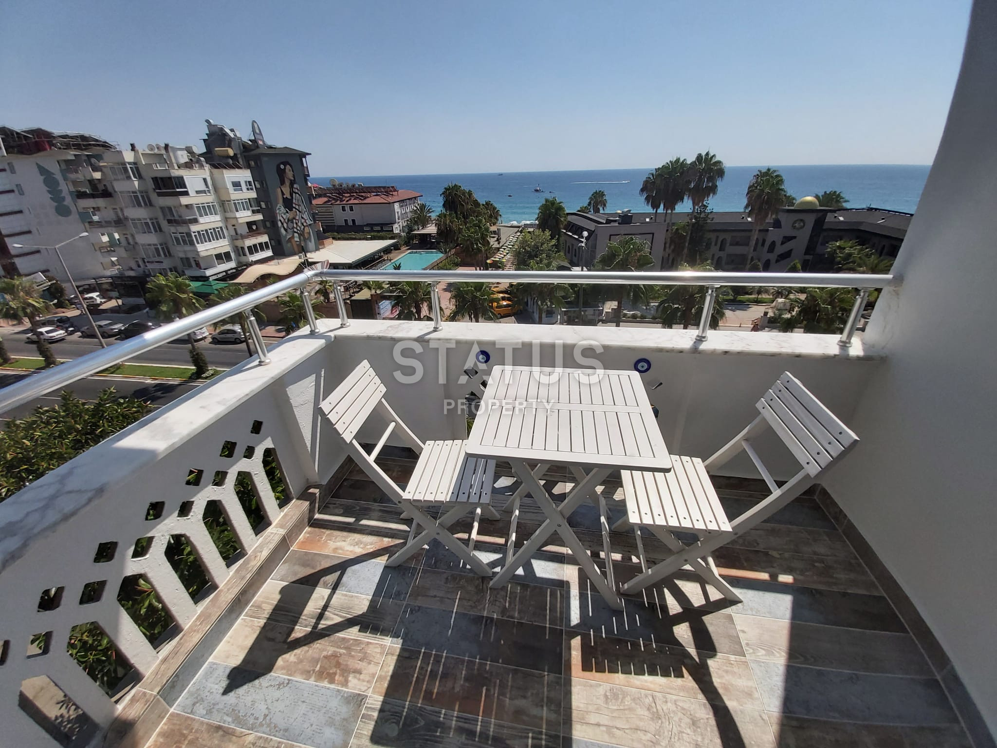 Трехкомнатная квартира с видом на море в 70 метрах от пляжа Клеопатры, 80м.кв фото 1