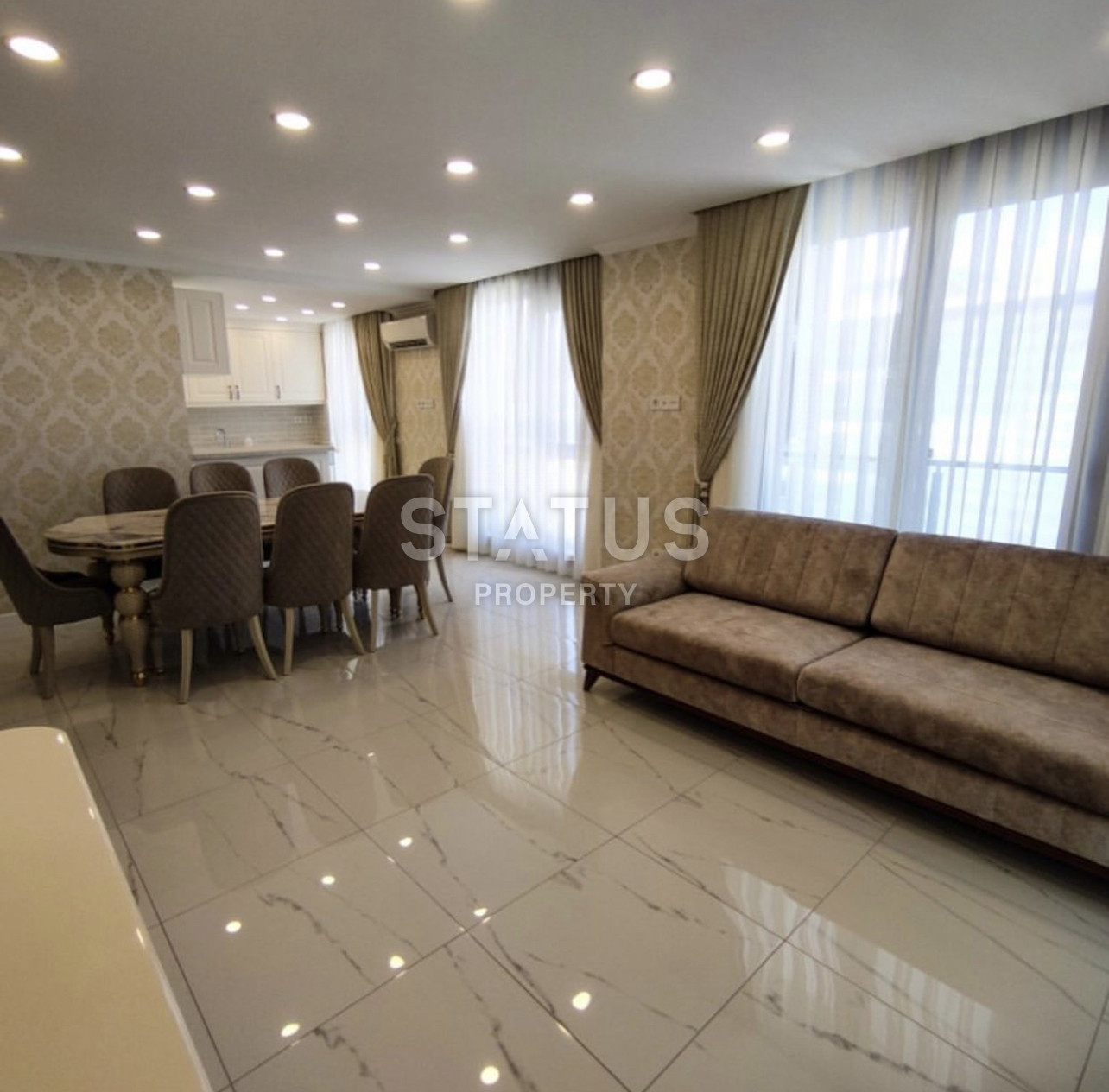 Furnished penthouse 3+1 in the center of Alanya, 150 m2 фото 1
