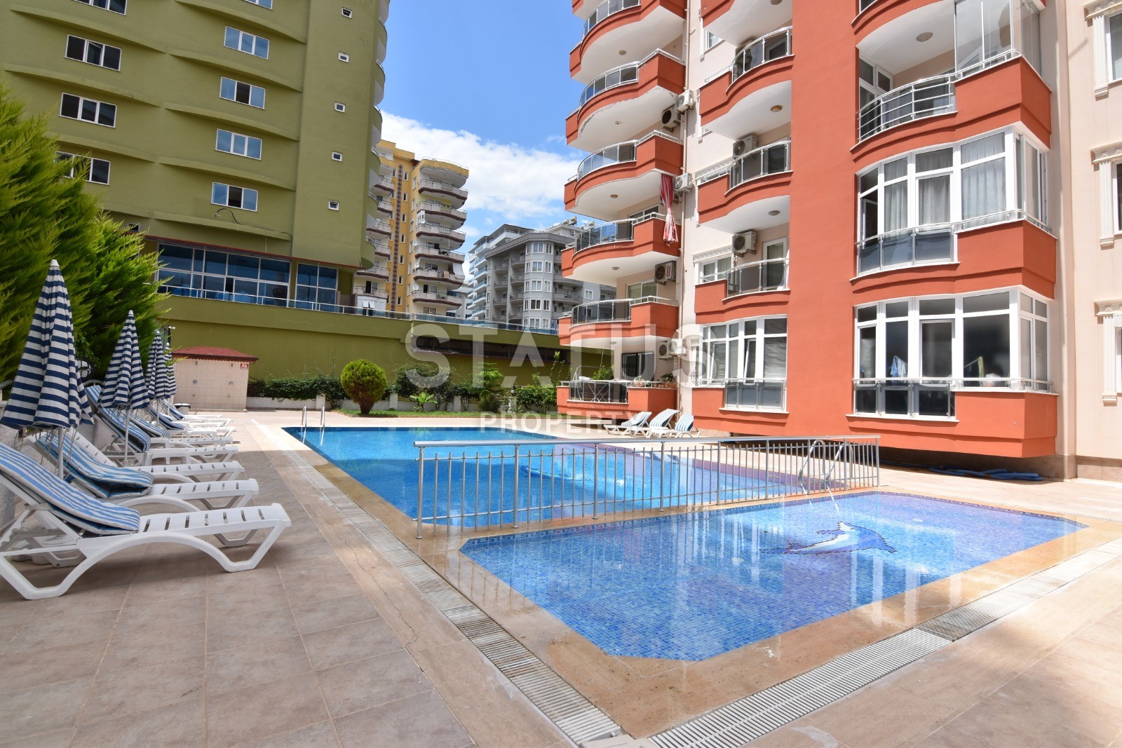 Three-room apartment in Mahmutlar, Alanya, good furniture, near the sea, 120 m2 фото 1