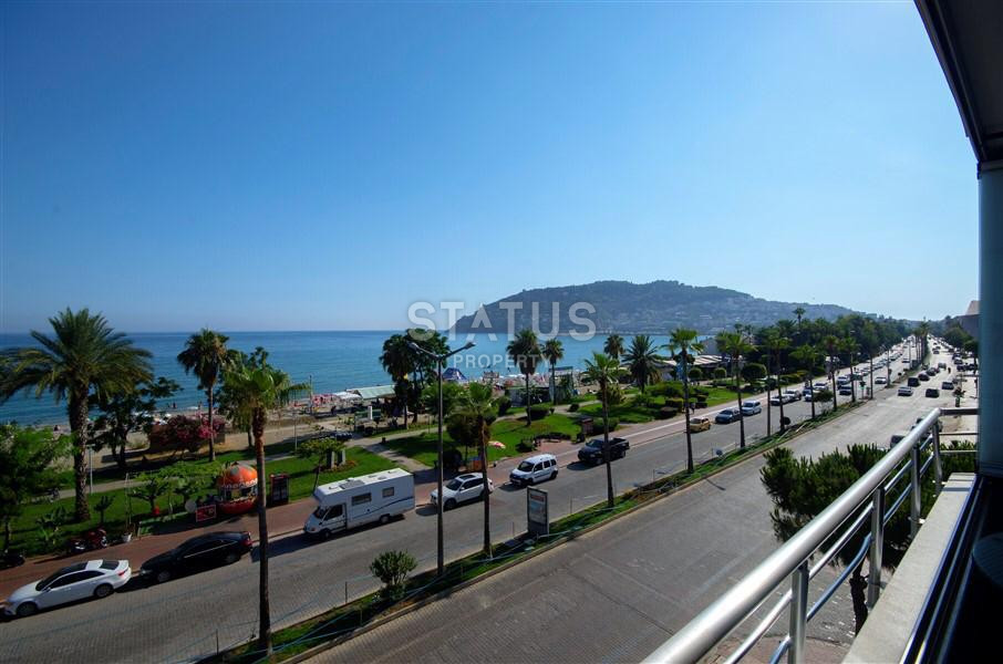 Apartment 3+1 with direct sea view in the center of Alanya, 150 m2. фото 2