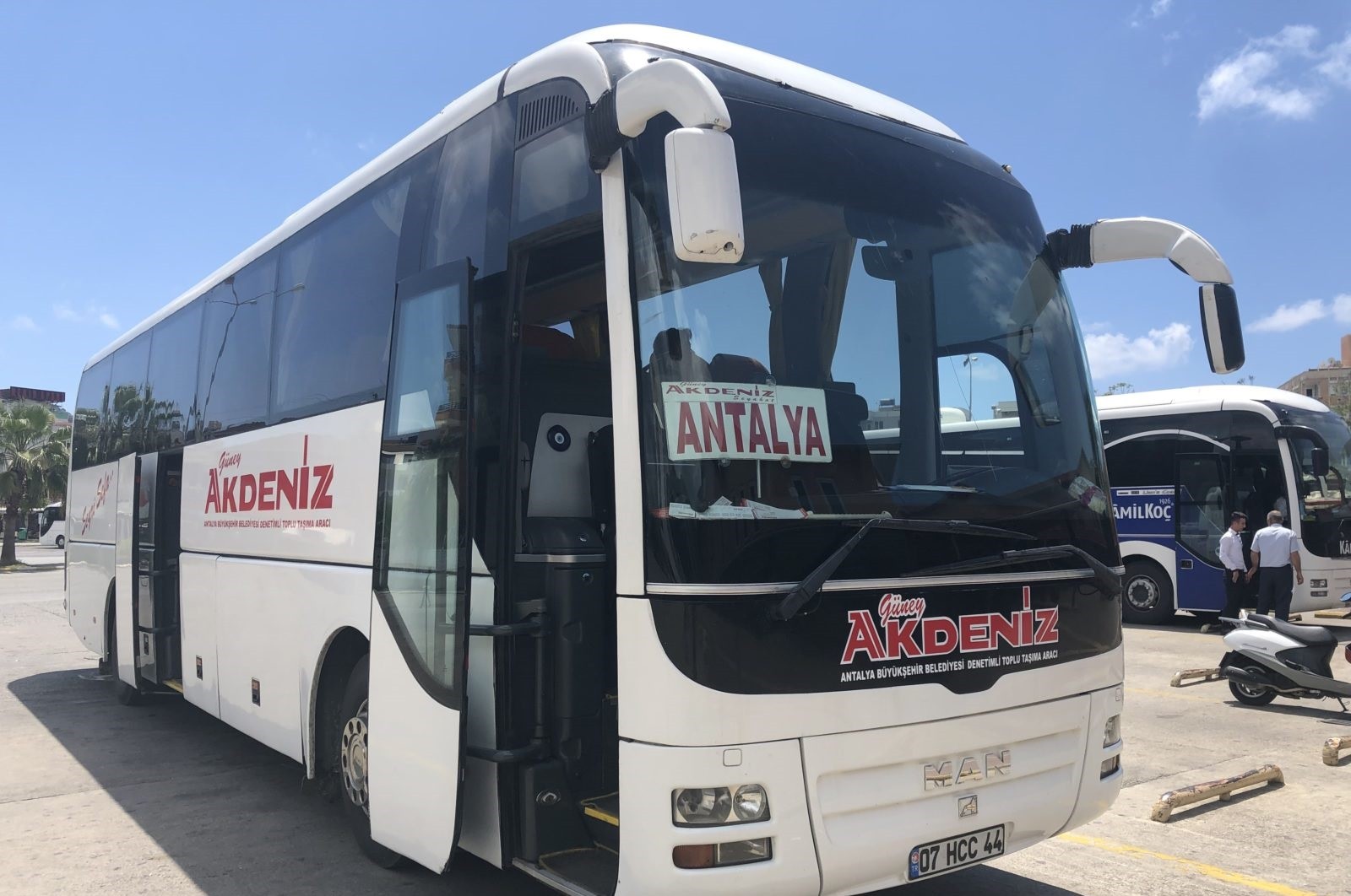 Автобус Акдениз