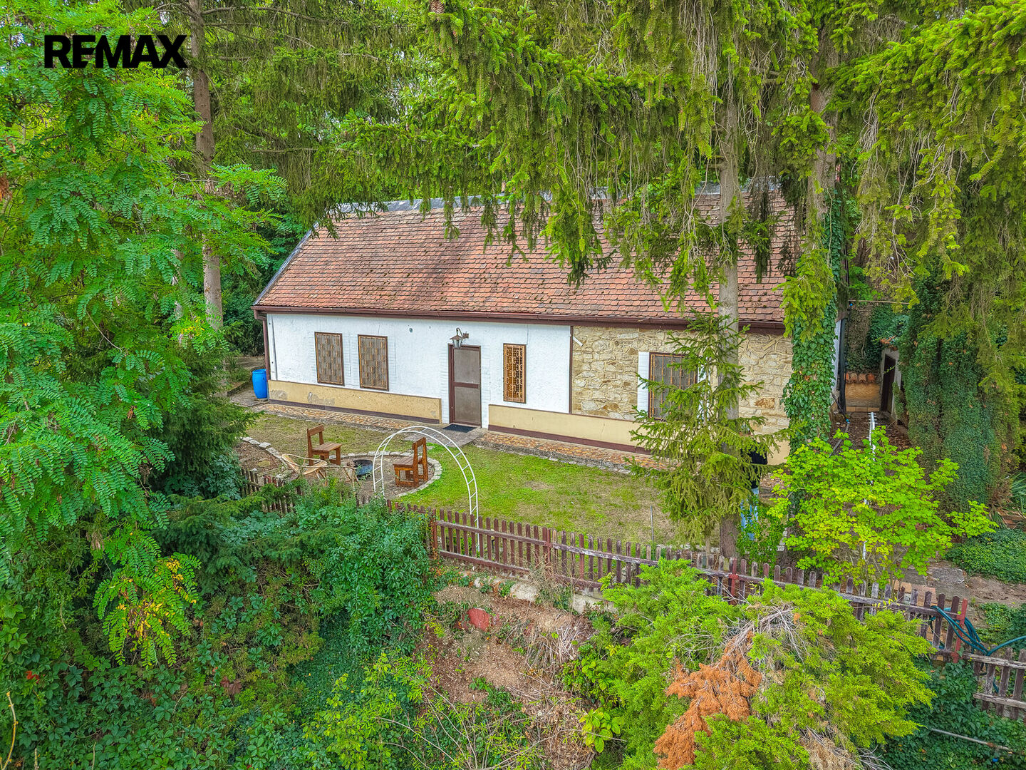Prodej chaty 2+1, Hostěnice — obrázek 1