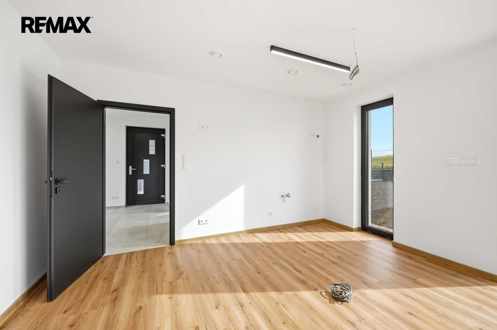 Prodej rodinného domu 4+kk, Kladruby — obrázek 9