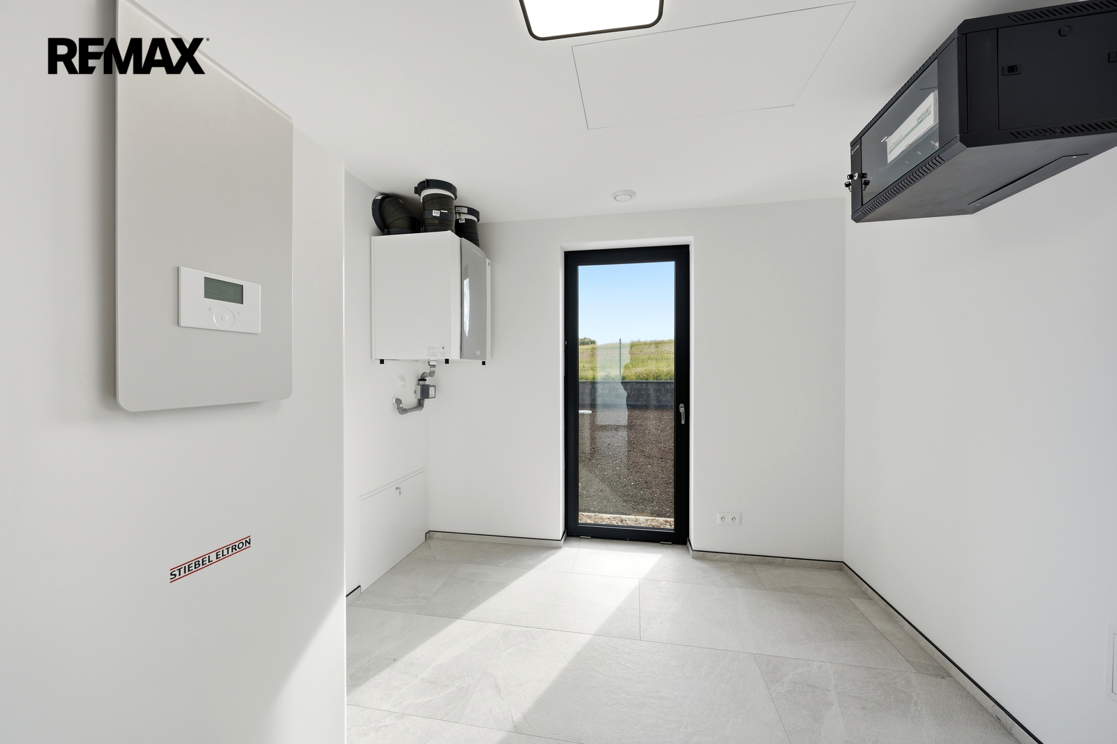 Prodej rodinného domu 4+kk, Kladruby — obrázek 12
