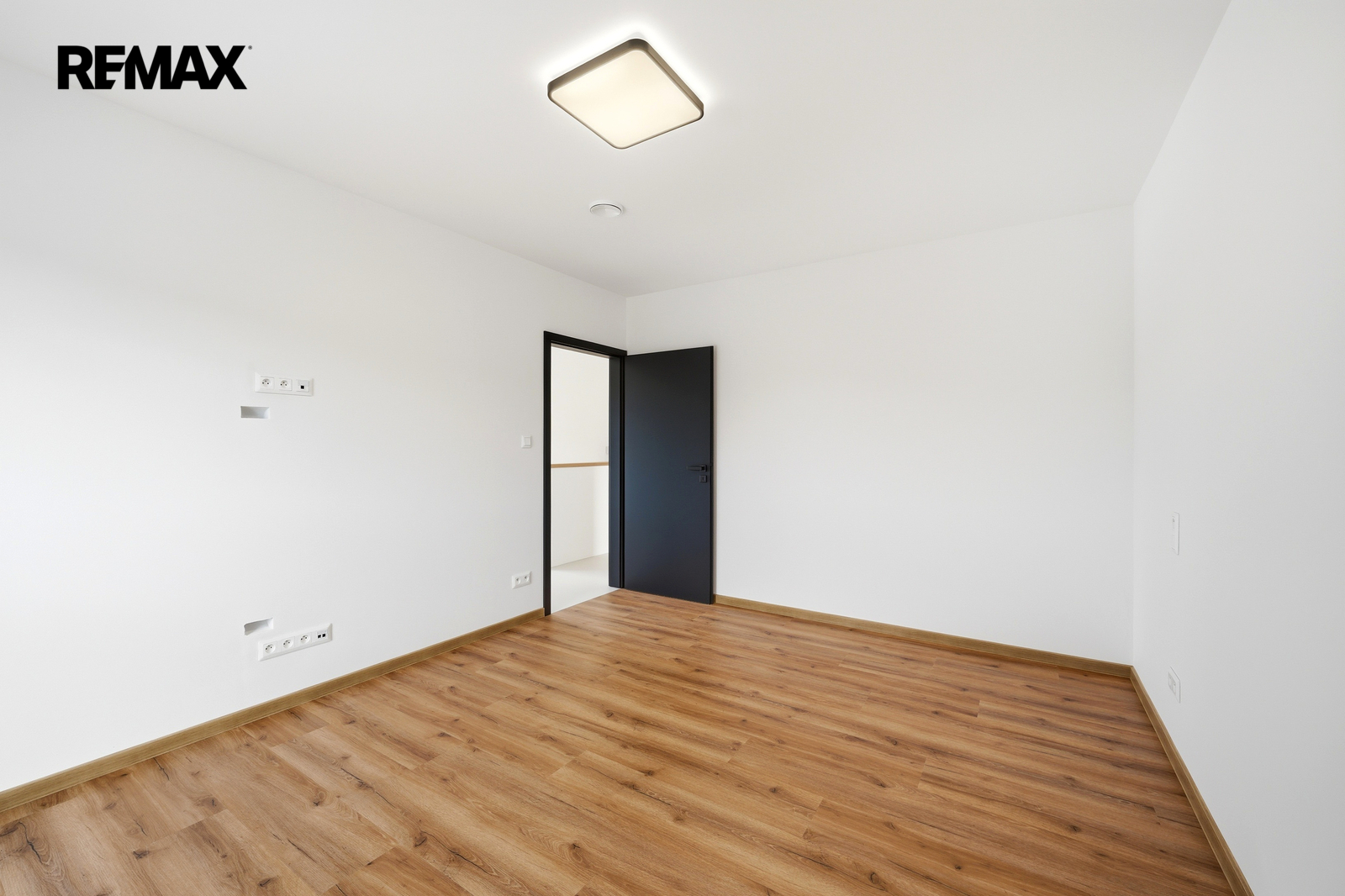 Prodej rodinného domu 4+kk, Kladruby — obrázek 23