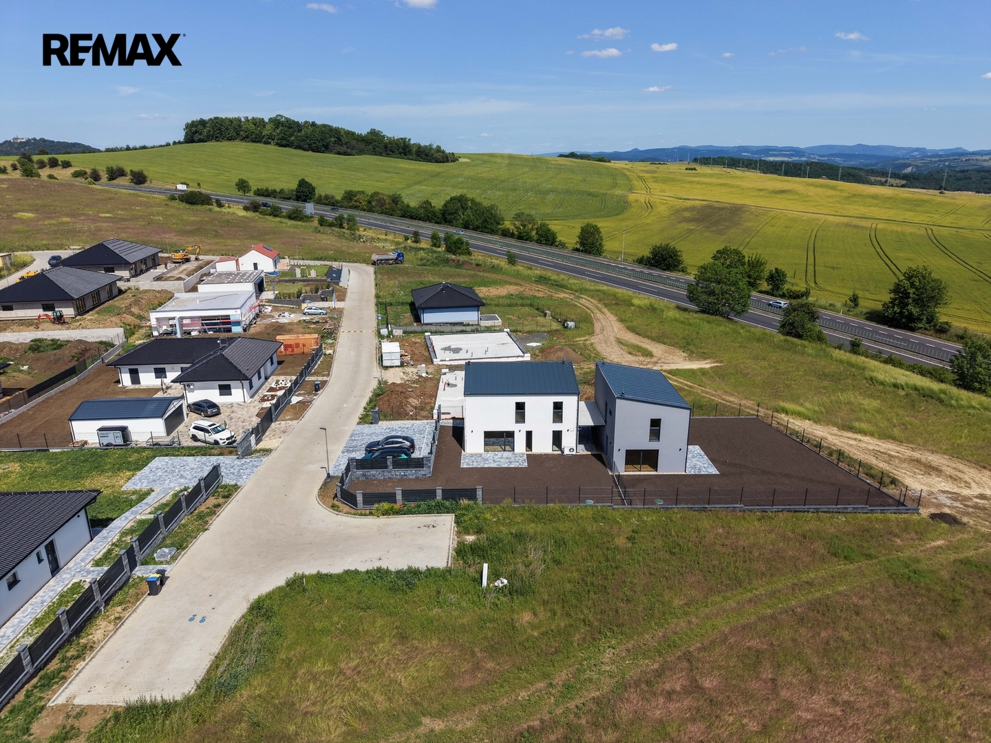 Prodej rodinného domu 4+kk, Kladruby — obrázek 37