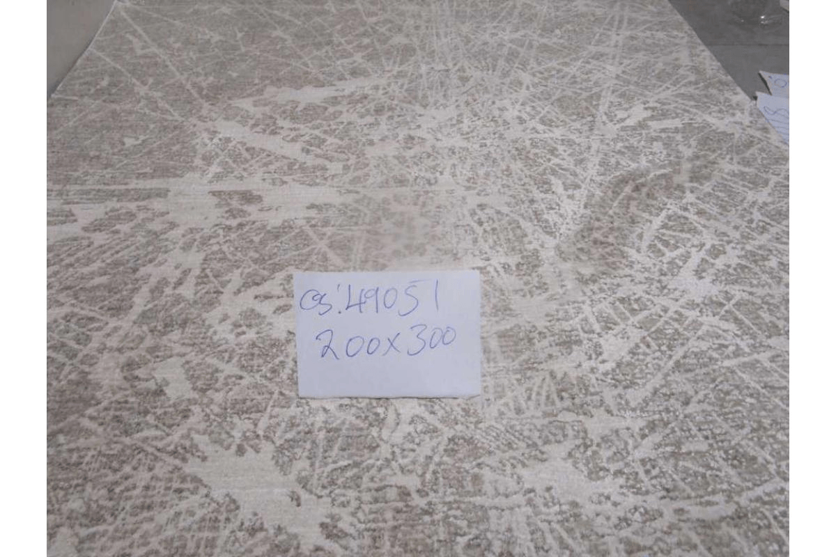 Carpet 200x300 Polyester Shrinked Cotton Backing 2,200 Grms/Sqm 624,000 Points 8mm Pile Hight Lf18a / Ccs73