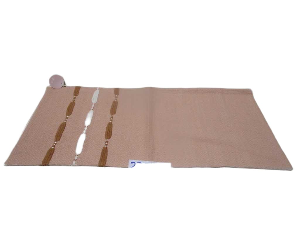 Table Runner 33x160 Cm Front Cotton Dobby And Back Cotton Sheeting, With Chenille Yarn Applique With Embroidery