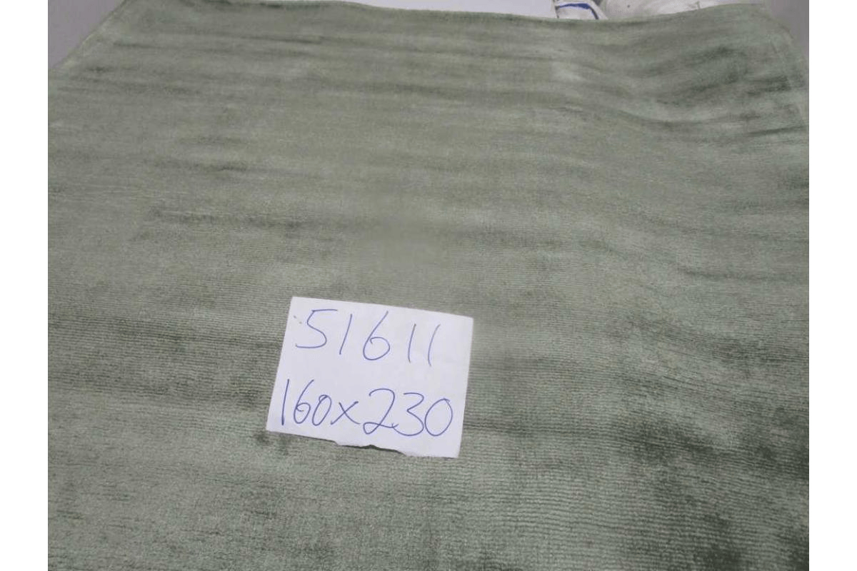 Carpet 100% Viscose 1,8 Kg Pile 3,2 Kg Total Weight