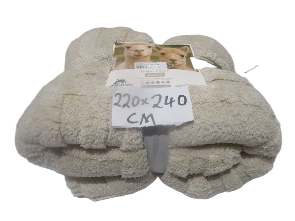 Blanket, 100% Polyester, 220gsm Packing: Color Card+cord Beige 220*240
