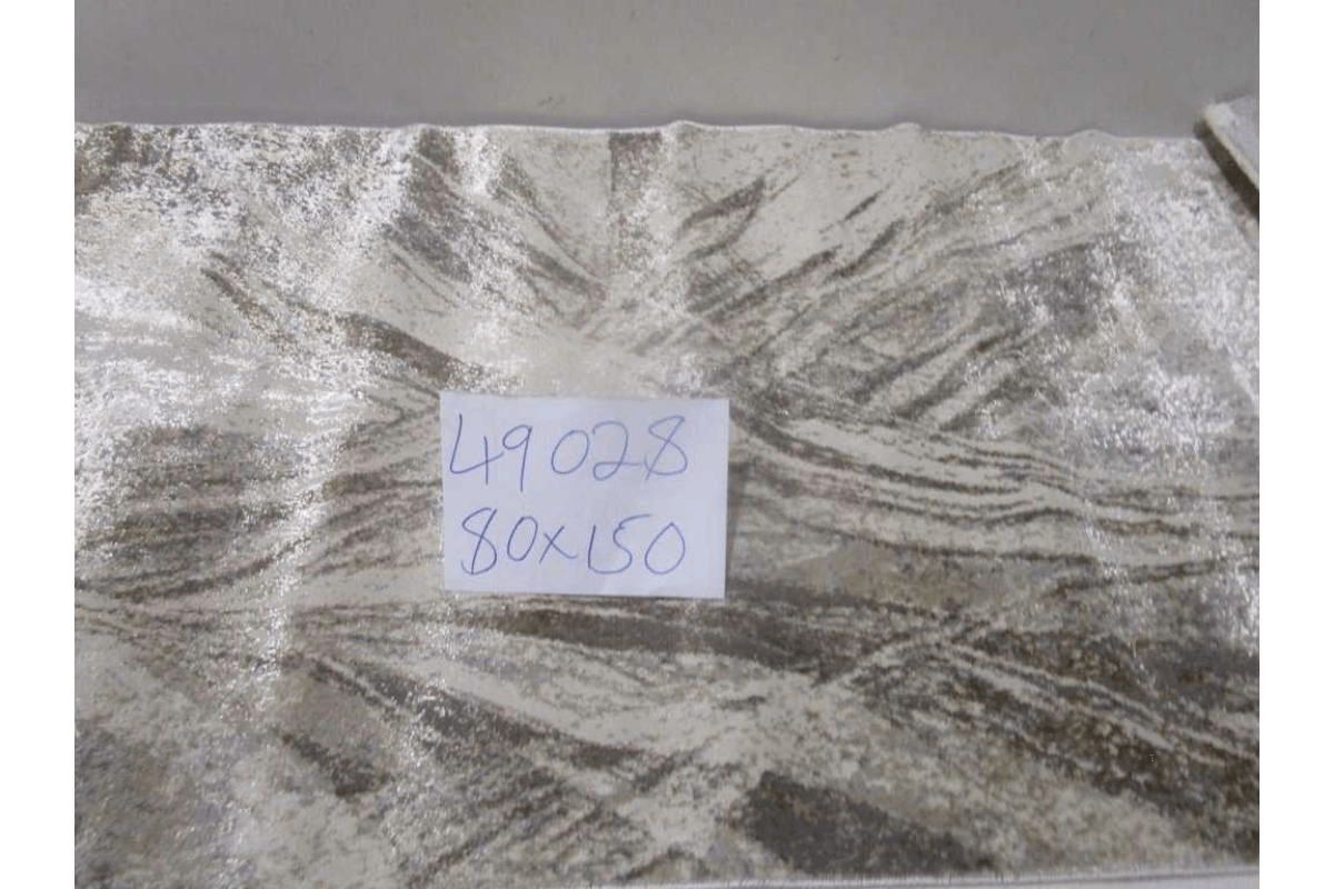 Carpet 80x150 Polyester + Poly Shrink 1,740 Grms/Sqm 480,000 Pts 6mm Pile Hight Ld17b / Css18