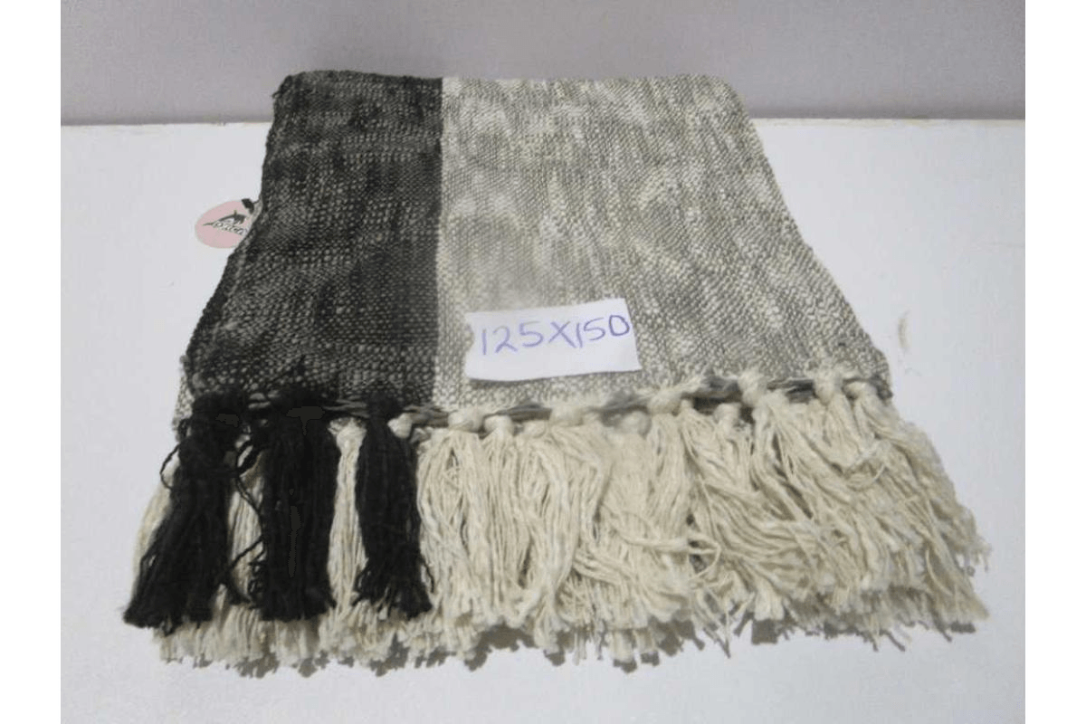 Throw 100% Cotton With Yeallow Weaving With Fringe