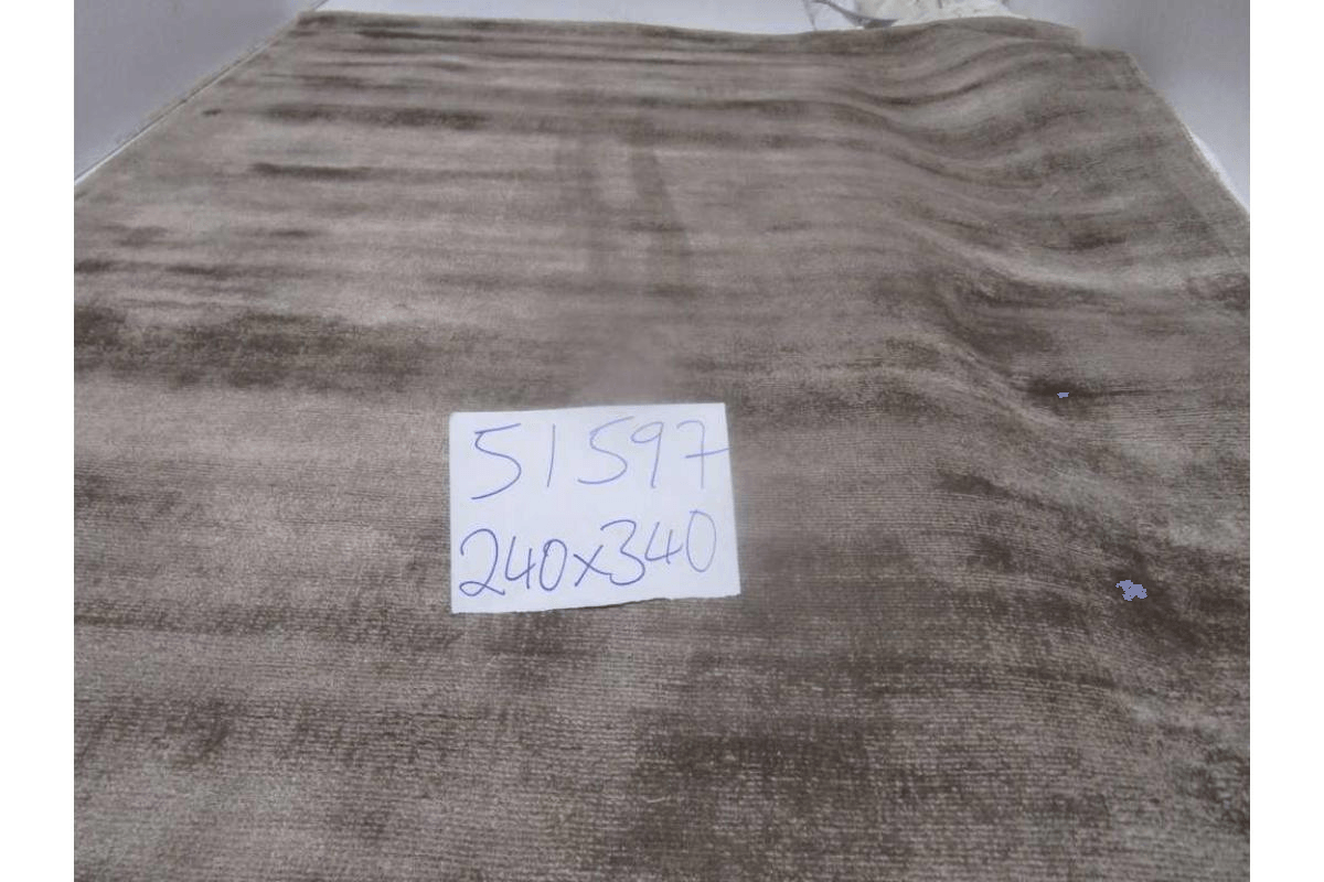 Carpet 100% Viscose 1,8 Kg Pile 3,2 Kg Total Weight