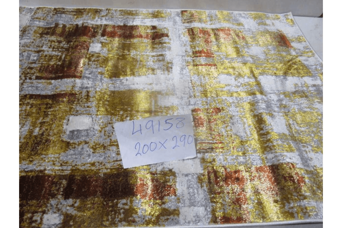 Carpet 200x290 Shiny Shrink Polyester + Pp 1,750 Gsm 420,000 Pts Cream/Gold