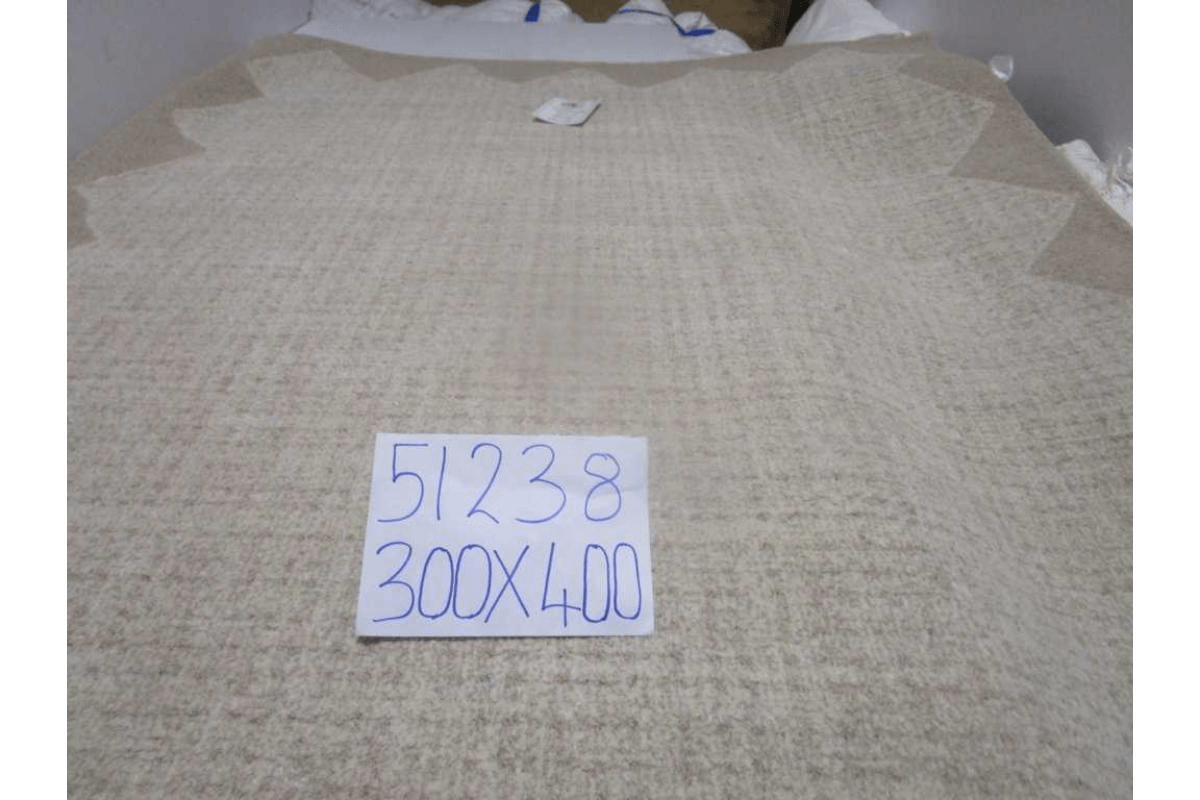 Carpet 100% Wool 2,5 Kg Pile Back Cotton With Tpr