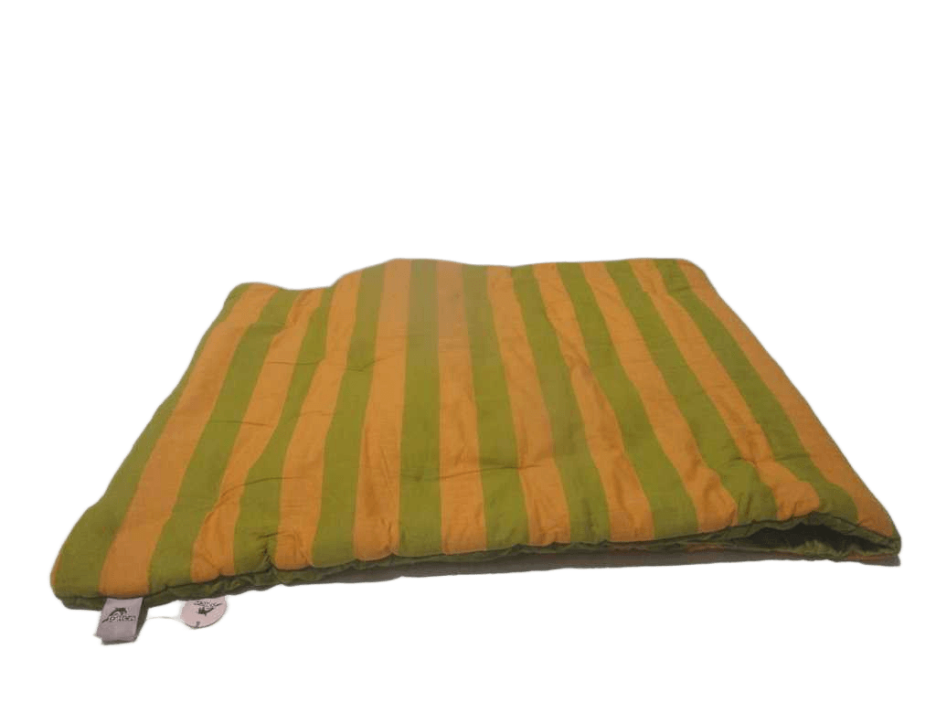 Runner Bed Front 100% Printed Cotton Washed 140 Gsm - Back 100% Cotton Velvet 280 Gsm - Filler 100% Polyes800/1000 Gsm Ter Polyfill - Packing Roll With Ribbon And Handtag