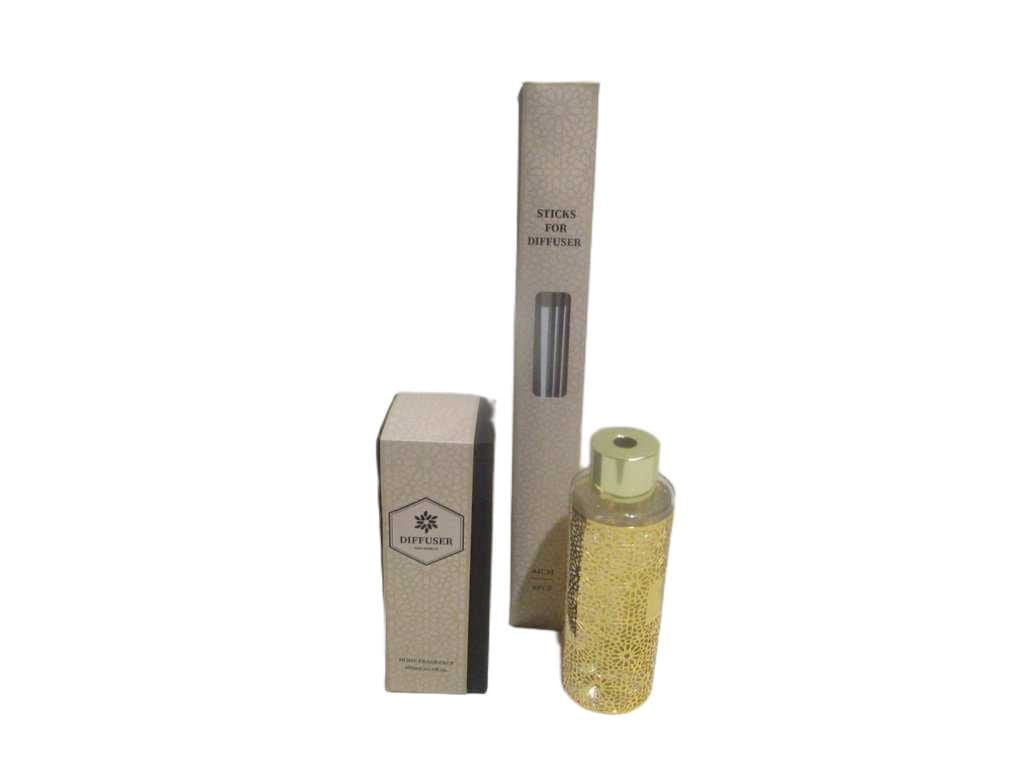 Diffuser, 15% Essence Glass Bottle , 6 Sticks Gift Box Oud Vanillia Moq: 1200pcs Oud Vanillia Gold 500ml
