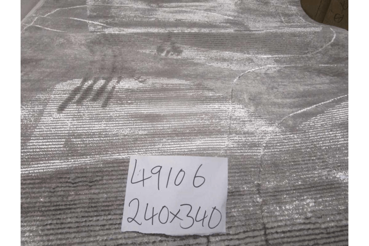 Carpet 240x340 Zara-60 100 % Polyster 2.150 G/Sqm 9 Mm Pile Hight 480.000 Pointe 56 Light Grey/Grey