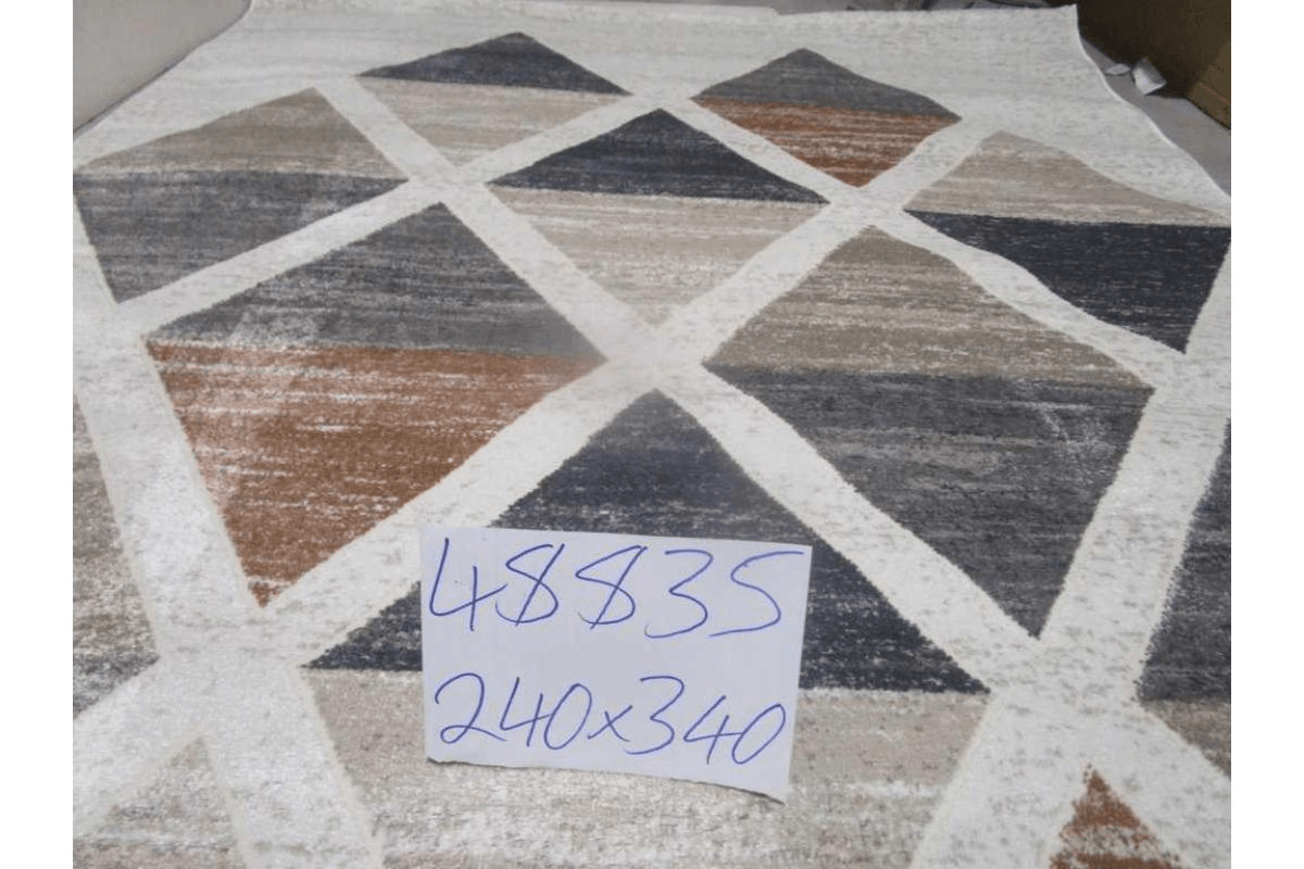 Carpet 240x340 Maren 1,900 Dtex Frieze And Pes Shrink 320,000 Pts/Sqm 9mm Pile Height 2,200 Grm/Sqm Oyster