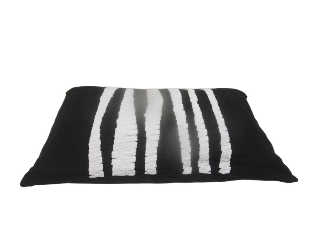 Cushion 30x50cm - Filling 275gsm Vaccum Packed - 100% Cotton Slub Front And Back, With Cotton Tape Overlapped And Applique