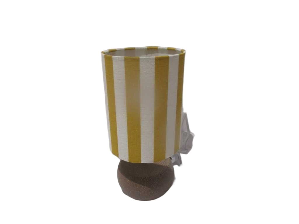 Table Lamp Ceramic With Linen Shade Base: 12,5*12,5*6,5cm Sh:14*14*17,5 Cm H: 27 Cm