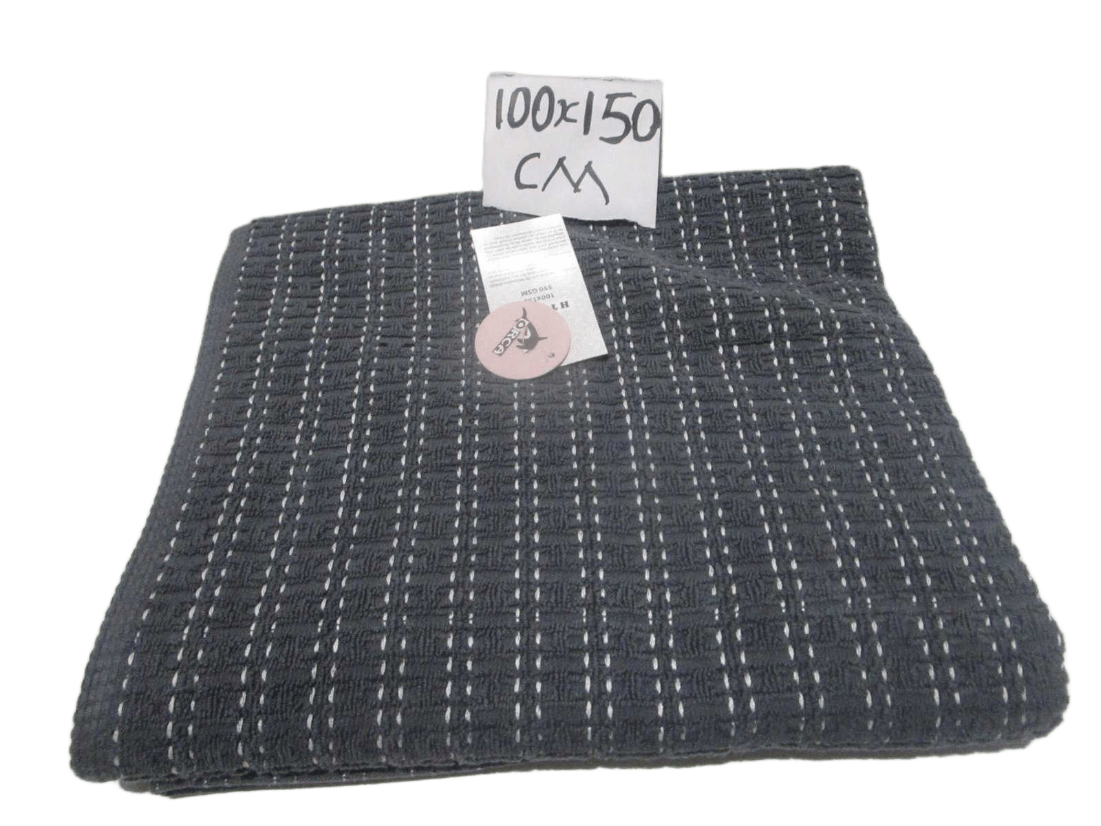 Towel - Plain Dyed Jacquard - Duble Ply 2/20 - 550 Gsm - Combed Cotton - Polyester Insert