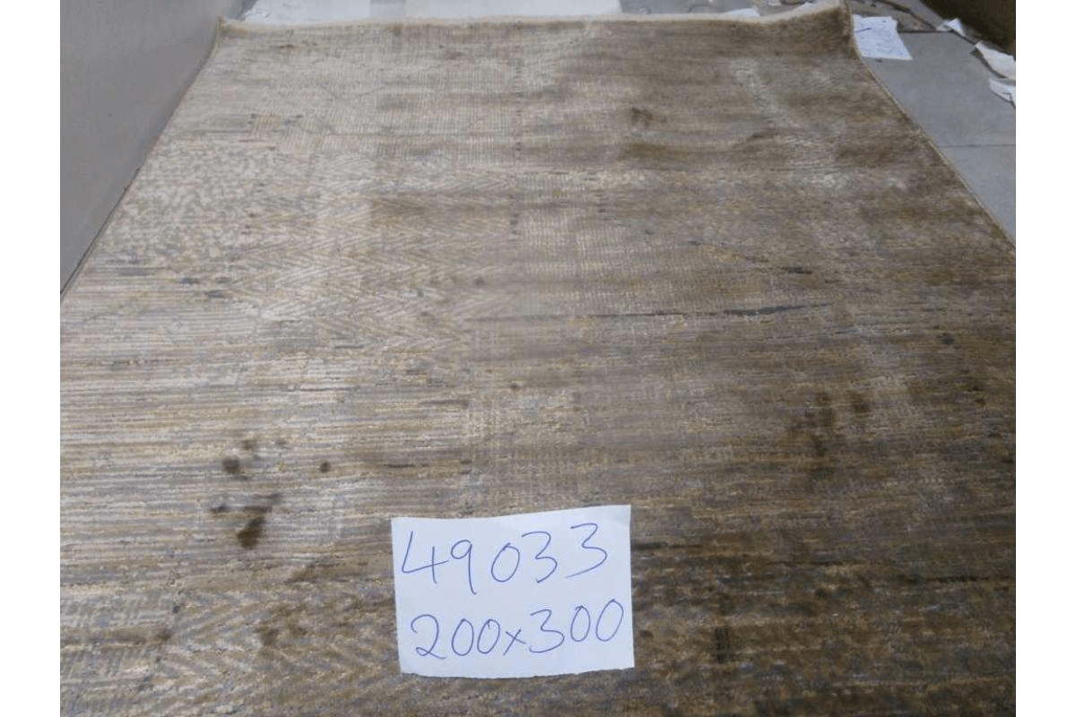 Carpet 200x300 Polyester Shrinked Cotton Backing 1,850 Grms/Sqm 576,000 Points 7mm Pile Hight Lc07a / Lkg32