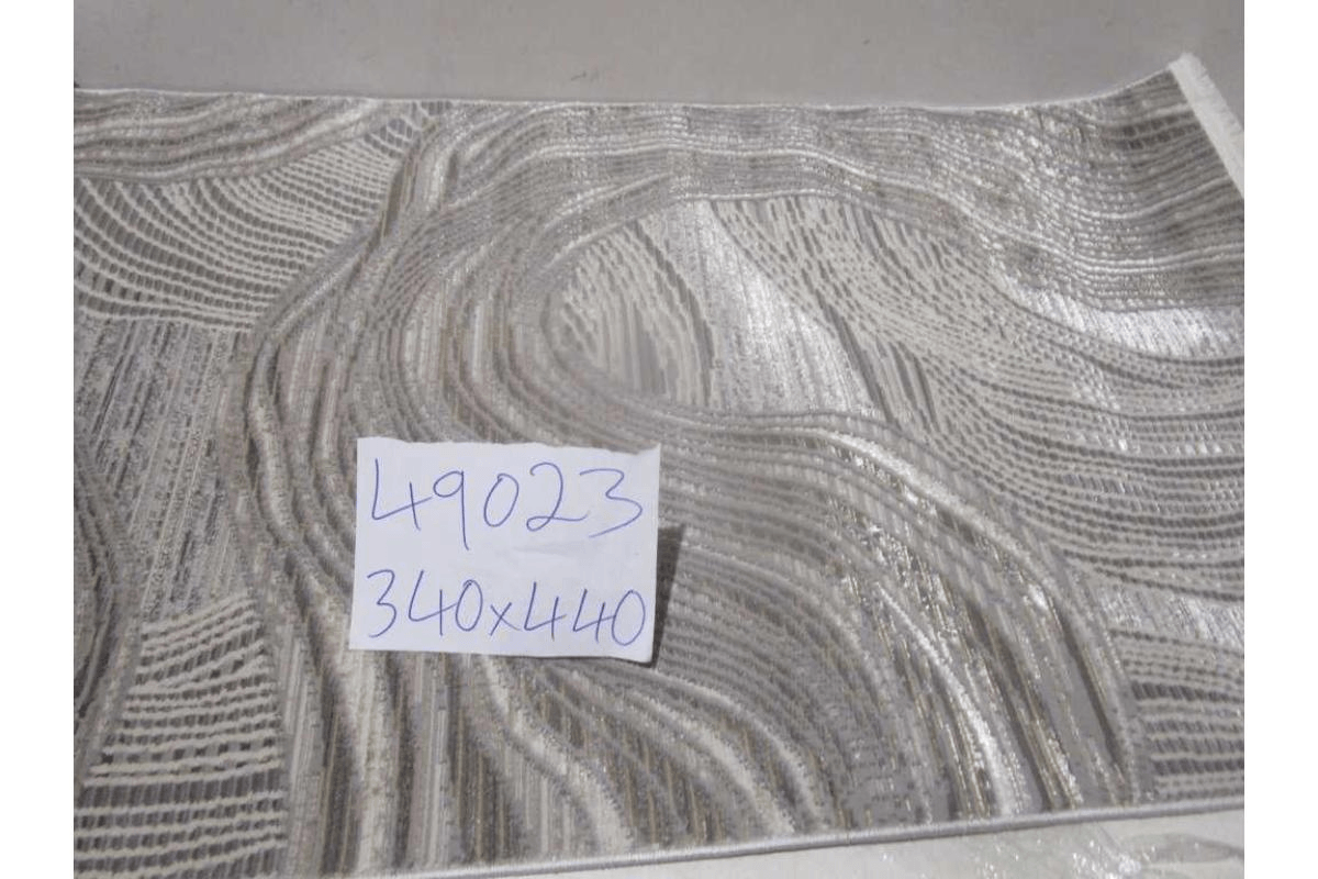 Carpet 340x440 Polyester + Poly Shrink 1,740 Grms/Sqm 480,000 Pts 6mm Pile Hight Ld18a / Css78