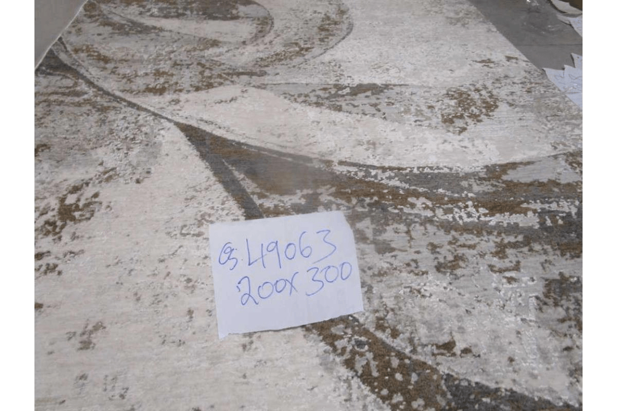 Carpet 200x300 Polyester Shrinked Cotton Backing 2,200 Grms/Sqm 624,000 Points 8mm Pile Hight Ld82b / Ccs48