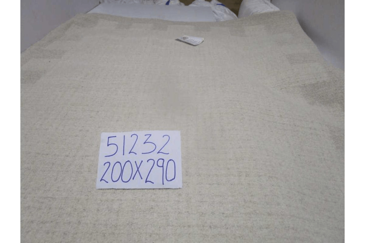 Carpet 100% Wool 2,5 Kg Pile Back Cotton With Tpr