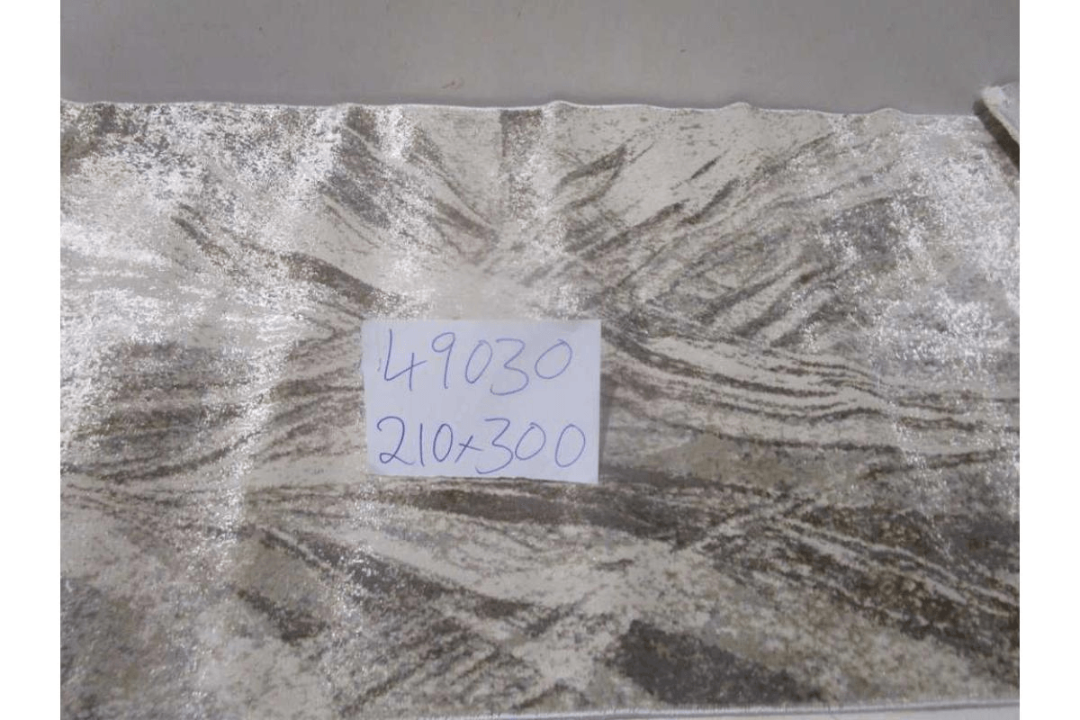 Carpet 210x300 Polyester + Poly Shrink 1,740 Grms/Sqm 480,000 Pts 6mm Pile Hight Ld17b / Css18