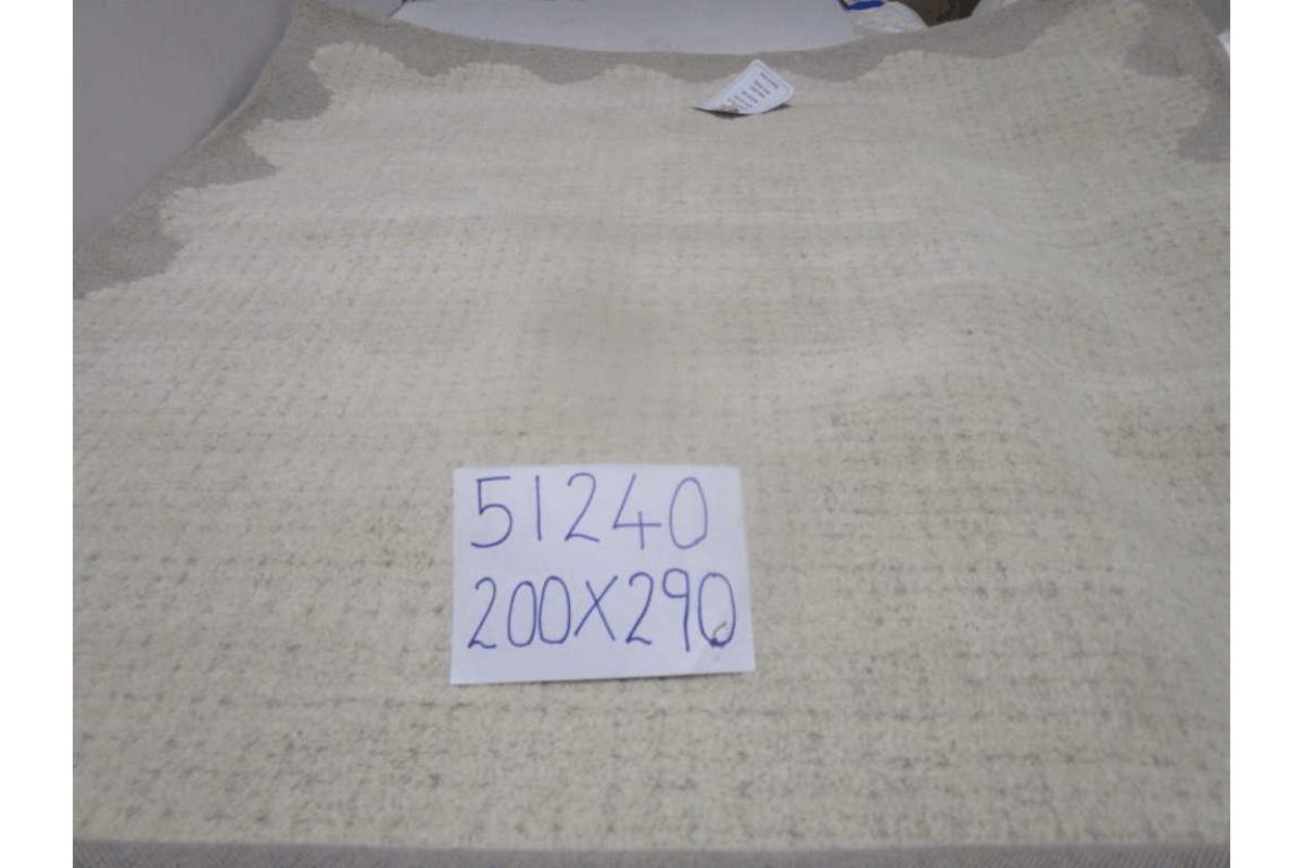 Carpet 100% Wool 2,5 Kg Pile Back Cotton With Tpr