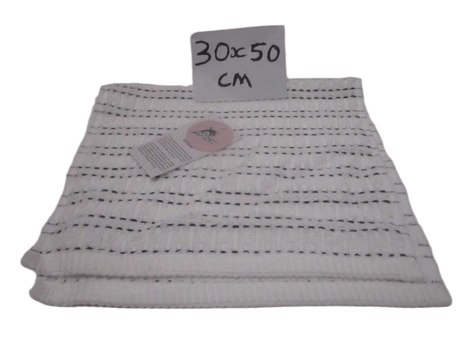 Towel - Plain Dyed Jacquard - Duble Ply 2/20 - 550 Gsm - Combed Cotton - Polyester Insert