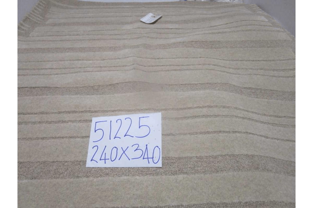 Carpet 100% Wool 2,5 Kg Pile Back Cotton With Tpr