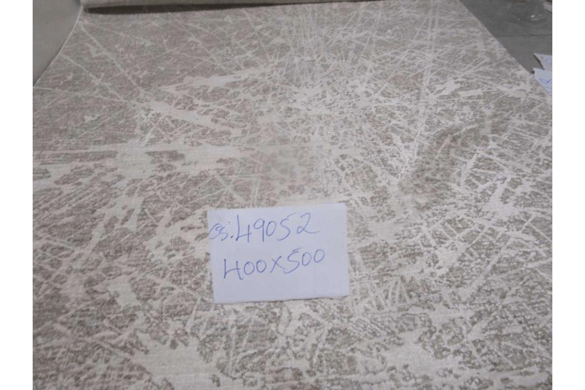 Carpet 400x500 Polyester Shrinked Cotton Backing 2,200 Grms/Sqm 624,000 Points 8mm Pile Hight Lf18a / Ccs73