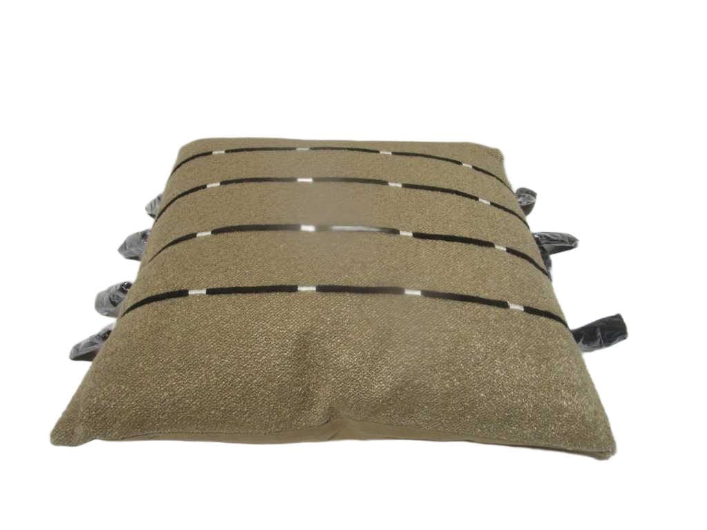 Cushion 45x45cm - Filling 425gsm Vaccum Packed - Front Polyester Boucle Fabric And Back Cotton, With Acrylic Woven Cord Applique With Embroidery And Tassels On 2 Sides